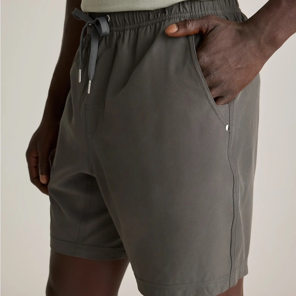 Performance Tech Shorts 7.5" Pants